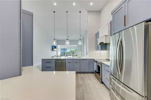 831 Sailaway Ln, Naples, FL 34108 - Photo 3