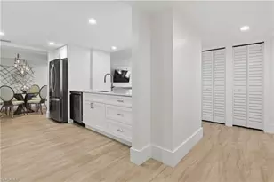5601 Turtle Bay Dr, Naples, FL 34108 - Photo 5