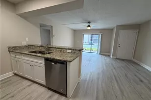5315 Summerlin Rd, Fort Myers, FL 33919 - Photo 9