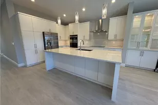 7080 Timberland Cir, Naples, FL 34109 - Photo 9