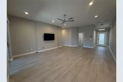 7080 Timberland Cir, Naples, FL 34109 - Photo 5