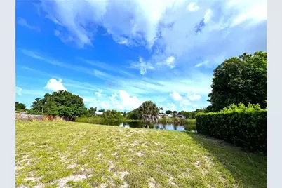 1371 Granada Blvd, Naples, FL 34103 - Photo 3