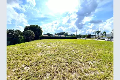1371 Granada Blvd, Naples, FL 34103 - Photo 9