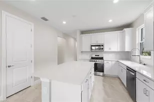 7148 Chapel Crk Ln, North Fort Myers, FL 33917 - Photo 11