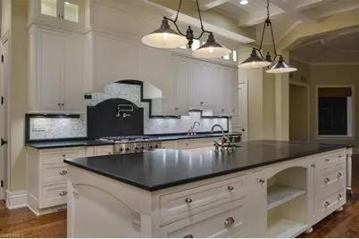 2263 Coach House Ln, Naples, FL 34105 - Photo 23