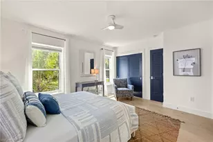 1060 6th St S, Naples, FL 34102 - Photo 9