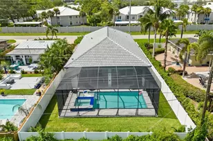 819 91st Ave N, Naples, FL 34108 - Photo 33