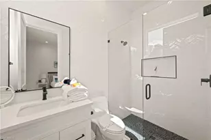 819 91st Ave N, Naples, FL 34108 - Photo 19