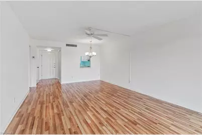 13 High Point Cir N #209, Naples, FL 34103 - Photo 9