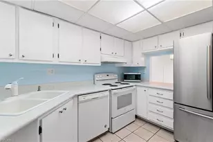 13 High Point Cir N, Naples, FL 34103 - Photo 11