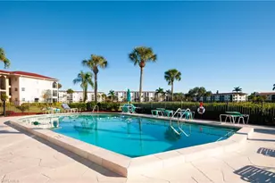 13 High Point Cir N, Naples, FL 34103 - Photo 5