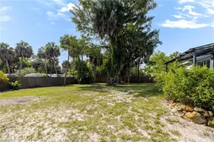 211 Palmacea Rd, Fort Myers, FL 33905 - Photo 47
