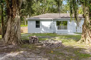 211 Palmacea Rd, Fort Myers, FL 33905 - Photo 29