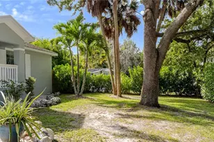 211 Palmacea Rd, Fort Myers, FL 33905 - Photo 33