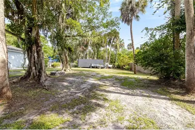 211 Palmacea Rd, Fort Myers, FL 33905 - Photo 31