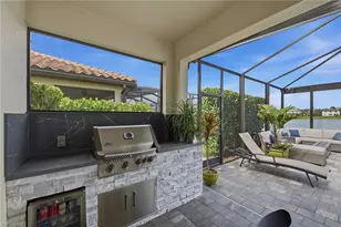 9396 Glenforest Dr, Naples, FL 34120 - Photo 27