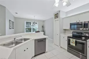 1340 Charleston Square Dr, Naples, FL 34110 - Photo 7