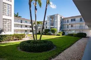5 High Point Cir W, Naples, FL 34103 - Photo 17
