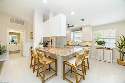 3006 Futuna Ln, Naples, FL 34119 - Photo 9