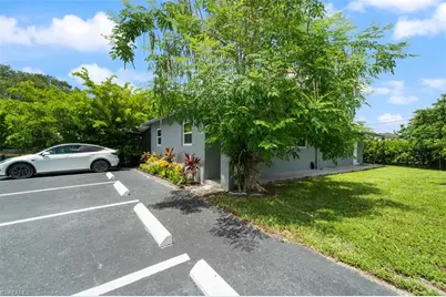 3365 Estey Ave, Naples, FL 34104 - Photo 23