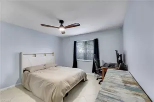 1400 Green Valley Cir, Naples, FL 34104 - Photo 15