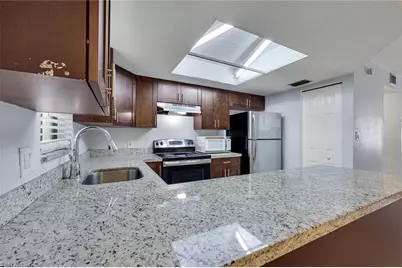 1400 Green Valley Cir #1002, Naples, FL 34104 - Photo 7