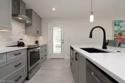 2850 Gulf Shore Blvd N #102, Naples, FL 34103 - Photo 11