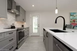 2850 Gulf Shore Blvd N, Naples, FL 34103 - Photo 11