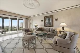 8990 Bay Colony Dr, Naples, FL 34108 - Photo 7