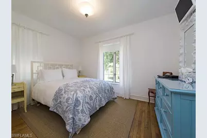 116 3rd St N, Naples, FL 34102 - Photo 7