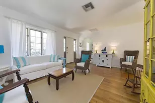 116 3rd St N, Naples, FL 34102 - Photo 3
