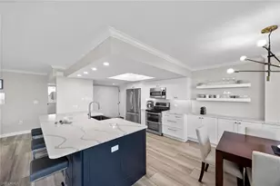 6585 Nicholas Blvd, Naples, FL 34108 - Photo 11