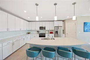 201 Indies Dr E, Naples, FL 34114 - Photo 11