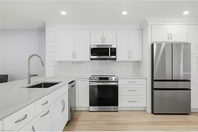 1330 Derbyshire Ct #E101, Naples, FL 34116 - Photo 3
