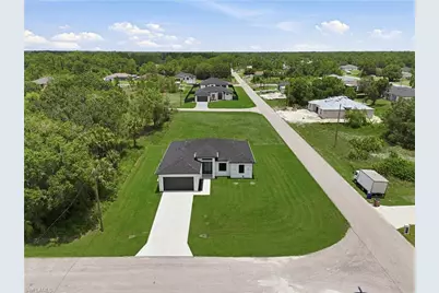 765 Chambers St E, Lehigh Acres, FL 33974 - Photo 45