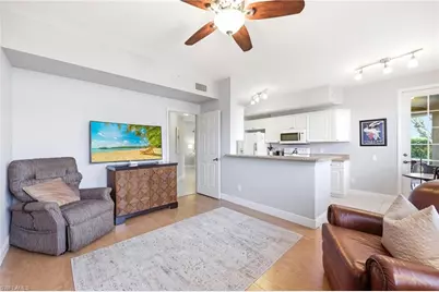 300 L Ambiance Cir #102, Naples, FL 34108 - Photo 13