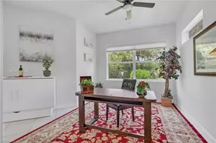 516 Eagle Creek Dr, Naples, FL 34113 - Photo 23