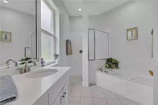 516 Eagle Creek Dr, Naples, FL 34113 - Photo 31