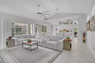 516 Eagle Creek Dr, Naples, FL 34113 - Photo 13
