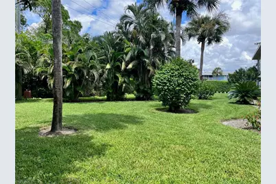 190 Palm Dr #1, Naples, FL 34112 - Photo 17