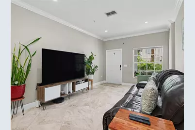 3299 Megan Ln #4, Naples, FL 34109 - Photo 9