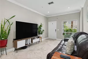 3299 Megan Ln, Naples, FL 34109 - Photo 9