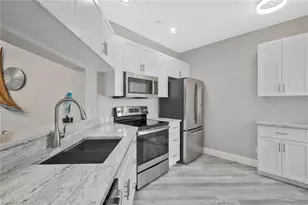 12065 Summergate Cir, Fort Myers, FL 33913 - Photo 3