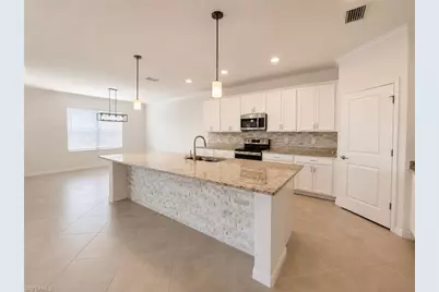 14527 Palamos Cir, Fort Myers, FL 33905 - Photo 3