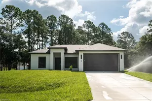 135 McArthur Blvd, Lehigh Acres, FL 33974 - Photo 3