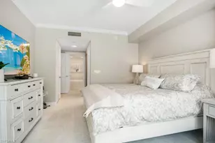 2728 Tiburon Blvd E, Naples, FL 34109 - Photo 15