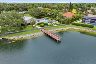 670 Lambton Ln, Naples, FL 34104 - Photo 33