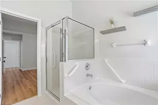 670 Lambton Ln, Naples, FL 34104 - Photo 15