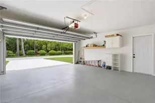 670 Lambton Ln, Naples, FL 34104 - Photo 23