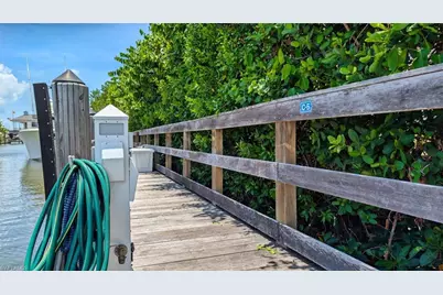 1500 5th Ave S, Naples, FL 34102 - Photo 5